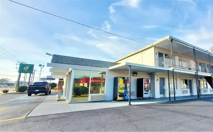 Economy 7 Inn