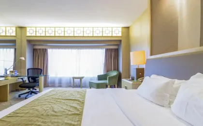Hua Ting Hotel & Towers