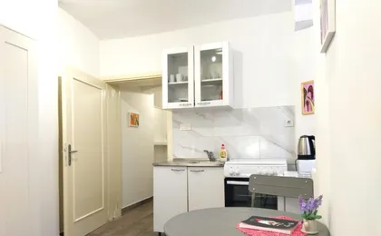 Good Vibrations Apartments