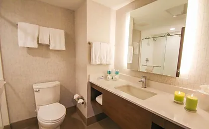 Holiday Inn Express & Suites Miami Airport By IHG
