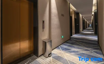 MAZE HOTEL（Shenzhen North Railway Station Yucheng Center)