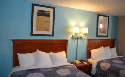 Hyannis Host Inn