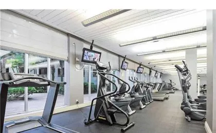 Miami Hollywood Incredible 2 Bedroom 2 Bathroom 005-22bmar
