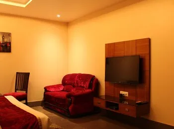 Karan Holiday Inn