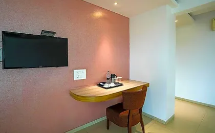 FabHotel Prime Rester Select Chakan - In Chakan