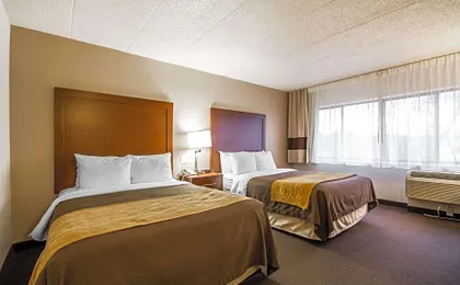 Comfort Inn & Suites Madison - Airport