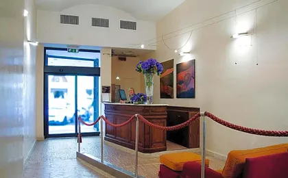 Hotel Columbia