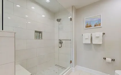 Dog-friendly Oceanfront Townhouse With Covered Balcony, Views, Pool & AC