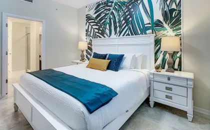 Updated Condo, 5 mi to Disney, On-site Water Park!