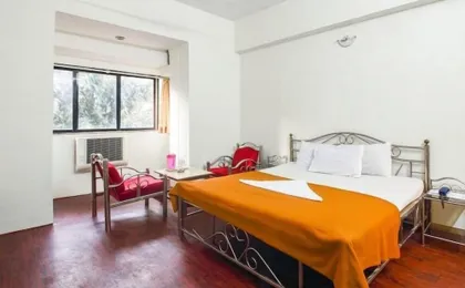 Evergreen Hotel