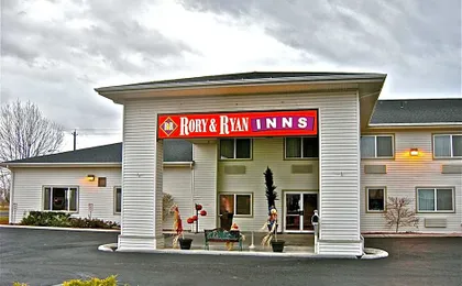 Rory & Ryan Inn
