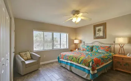 Land's End 8-306 Beach Front - Premier
