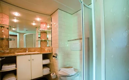 Crossgates Hotelship Nizzaufer - Frankfurt