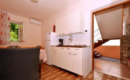 Apartments by the Sea Arbanija, Ciovo - 8651