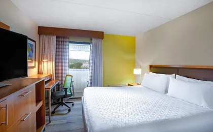 Holiday Inn Express Hotel & Suites Philadelphia - King of Prussia by IHG