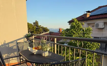 Apartment Sea Life with Balcony And Sea View