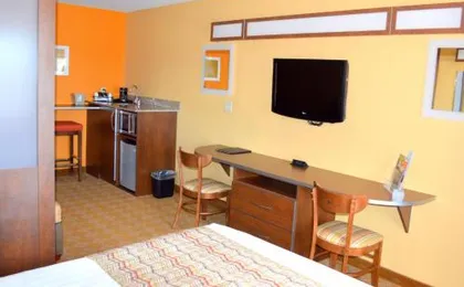Microtel Inn and Suites by Wyndham Rawlins