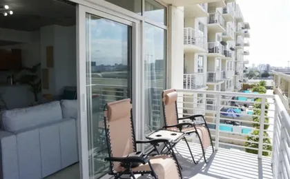 Midblock Miami