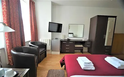 The Gateway Hotel