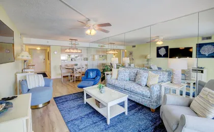 456 El Matador 2 Bedroom Condo by RedAwning
