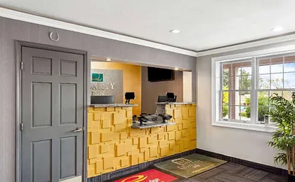 Econo Lodge Waynesboro - Skyline Drive