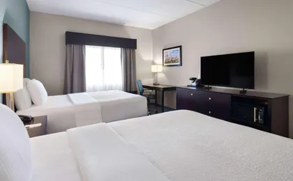 La Quinta Inn & Suites by Wyndham Knoxville Airport
