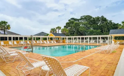 1 Mi to Golf: Home w/ Chic Patio in The Villages
