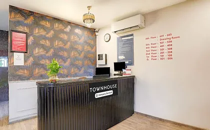 Townhouse Ulsoor Near Halasuru Metro Station