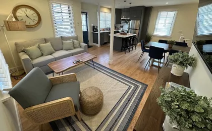 Epic Downtown Newport 6br Whole House W/ Parking 6 Bedroom Home