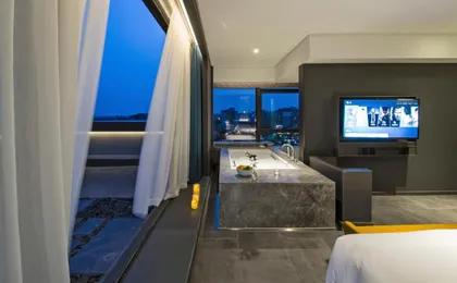 Lucid Xixi Hotel