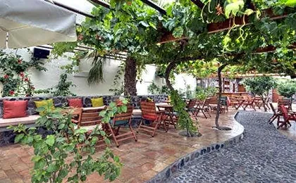 Pelican Hotel