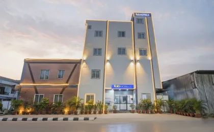 FabHotel Bluemoon Residency - Near Whitefield Main Road