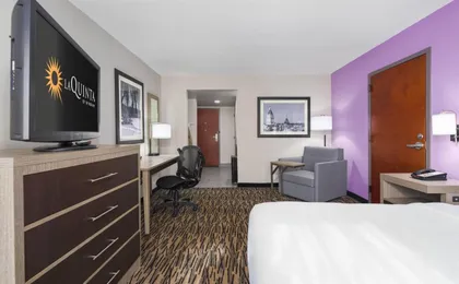 La Quinta Inn & Suites by Wyndham Clarksville