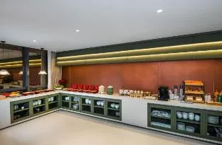 Lanzi International Hotel (Chongqing Shiqiaopu Subway Station Branch)