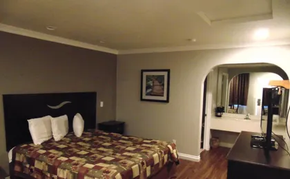 West Coast Inn Santa Ana