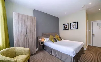 Phoenix Hotel