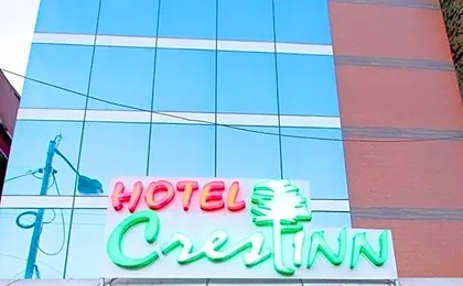 Hotel Crest Inn