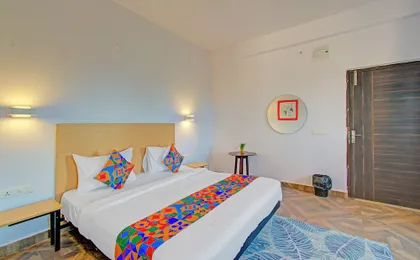 Fabhotel The Vibe