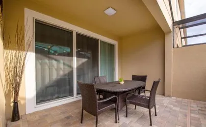 Solara Resort Townhome, 15 minutes from Disney