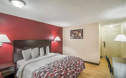 Red Roof Inn & Suites Pensacola East - Milton