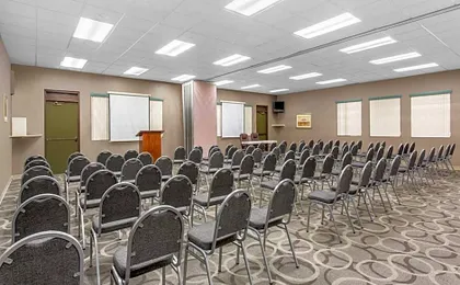 Howard Johnson by Wyndham Ocala FL I-75