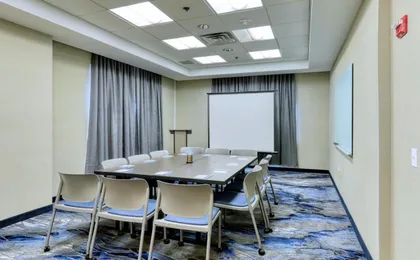 Fairfield Inn & Suites Woodbridge