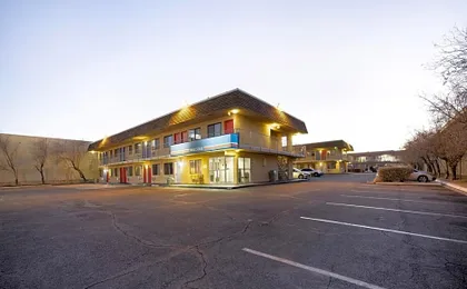 Clarion Pointe Ridgecrest Near China Lake Naval Station