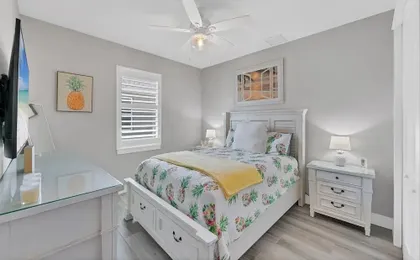South Gulf Cove 3 Bedroom Pool + Spa on Canal Private Home 3 Home