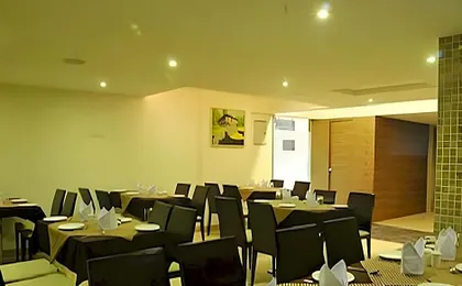 Hotel JM Four