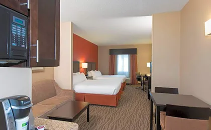 Holiday Inn Express Hotel & Suites Grand Rapids-North By IHG