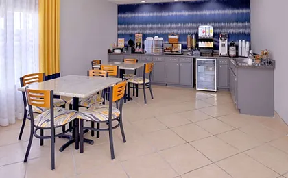 Americas Best Value Inn-Monroeville