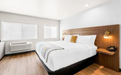 Maverick Hotel