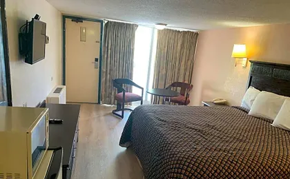 Tollway Inn Beloit