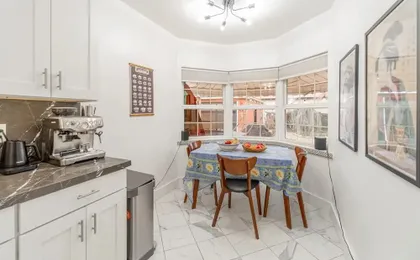 The Luxury Brick Home Mature Yard Chef Kitchen